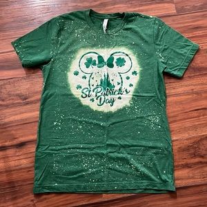 Disney World St Patrick’s day shirt -medium